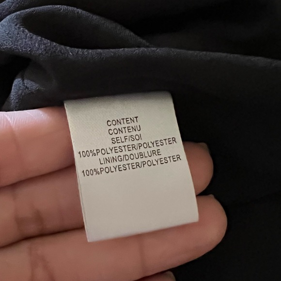 WAYF Daria Off Shoulder Ruffle Dress Berry Ditzy Large - Picture 15 of 16